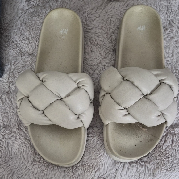 H&M Shoes - H&M Women's Beige Braided Slide Sandals